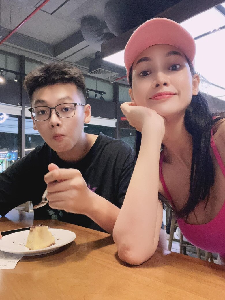 Anh Thư và con trai luôn nghiêm túc nói chuyện với nhau sau mỗi lần tranh cãi.