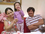 Giải trí - Nam NSƯT U60 mới có con với vợ kém hơn 20 tuổi, du học 5 năm nhưng suýt bị trả về nước 2 lần