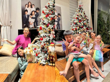 Sau khi kết hôn ở Mỹ, Diễm Châu về Việt Nam tất bật chăm 5 con, trang trí nhà đón Giáng sinh cực lộng lẫy