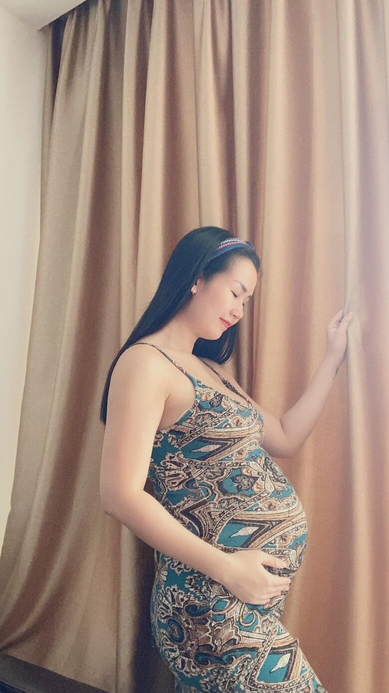 Võ Hạ Trâm hạnh phúc chuẩn bị đón con thứ 2.