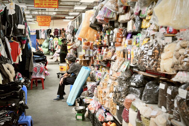 Dry food section