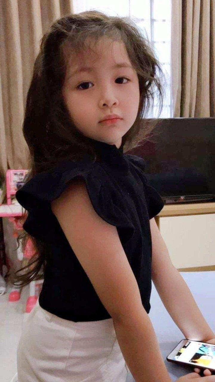 Bé gái Việt giành giải Nhất trên báo Anh vì xinh như thiên thần, giờ 11 tuổi gương mặt thay đổi nhiều - 20