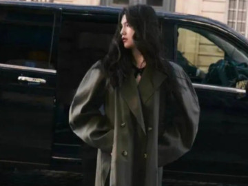 Nhận không ra bé gái Bố ơi! Mình đi đâu thế? ở phố đi bộ, tuổi 15 quá giàu có