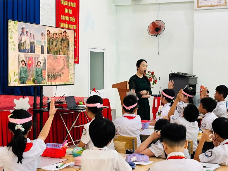 Trường Tiểu học Nguyễn Đình Chiểu có mục tiêu không ngừng nâng cao chất lượng giáo dục và trở thành điểm đến tin cậy cho phụ huynh khi lựa chọn môi trường học tập cho con của mình.
