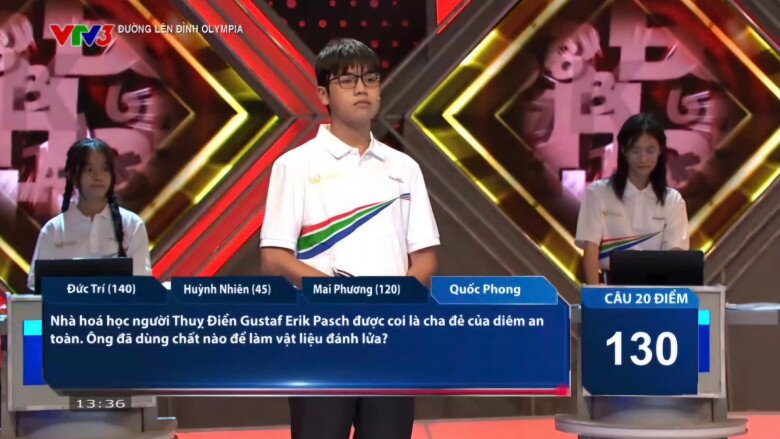 Quốc Phong tự tin trước phần thi Về đích. Tuy nhiên, nam sinh vẫn không thể vượt qua 3 câu hỏi. Ngậm ngùi bảo toàn số điểm 130. 