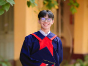 Tin tức - Nam sinh ở Cần Thơ chọn ngành học HOT, trở thành Thủ khoa ĐH nhờ miệt mài ôn luyện, có ngày học đến 19 tiếng