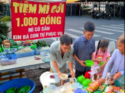 Tin tức - Tiệm mì 1.000 đồng "full topping" ở miền Tây: Khách đến ăn thoải mái, không trả tiền cũng được, phí chỉ bằng nụ cười cảm ơn