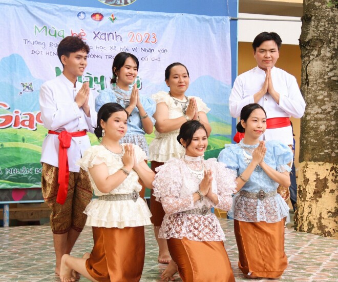 Mức thu nhập của sinh viên tốt nghiệp ngành liên quan đến đất nước Thái Lan khá đa dạng, tùy thuộc vào vị trí công việc, kinh nghiệm và khả năng thành thạo ngôn ngữ của mỗi người.