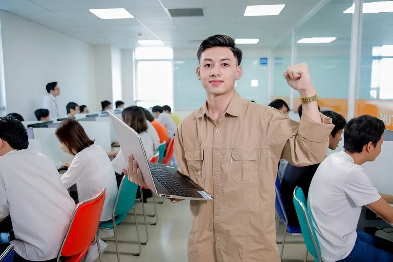 Hiện nay, ở Việt Nam chỉ có số ít trường đào tạo các ngành liên quan đến lĩnh vực an ninh mạng. Vì thế, mỗi năm số lượng sinh viên tốt nghiệp khá ít so với nhu cầu nhân sự ngày càng tăng của các tổ chức, công ty, doanh nghiệp...