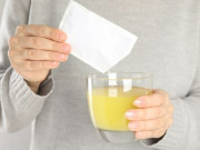 Sức khỏe - Pha oresol để bù nước cho con không đúng cách, bé trai 9 tháng tuổi nhập viện trong tình trạng nguy kịch