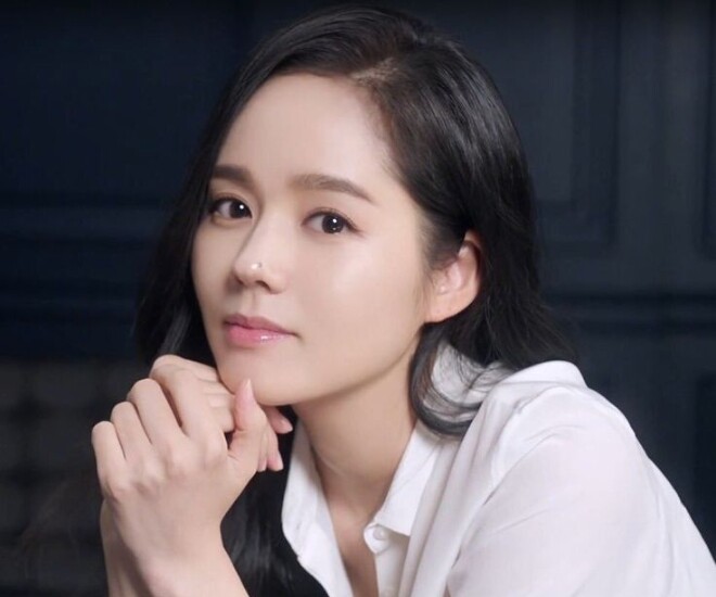 Han Ga In được mệnh danh là mỹ nhân đẹp tự nhiên nhất xứ kim chi. 