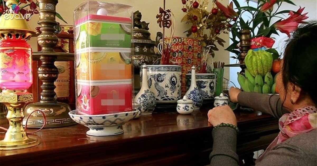 3 thứ không nên đặt trên bàn thờ thắp hương mùng 1 tháng Chạp nếu không muốn tổn hại phúc khí