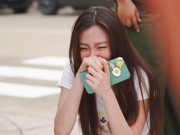 Yêu - Chuyển khoản cho em gái chồng 3 triệu mừng đầy tháng cháu trai, khi màn hình điện thoại sáng lên tôi bật khóc