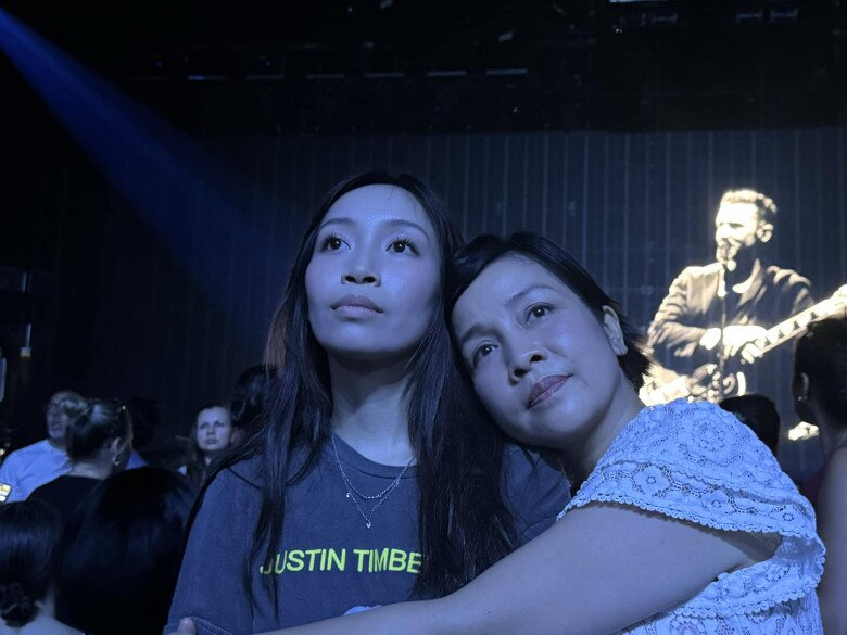 Mỹ Linh luôn tự hào vì có con gái nối nghiệp bố mẹ.