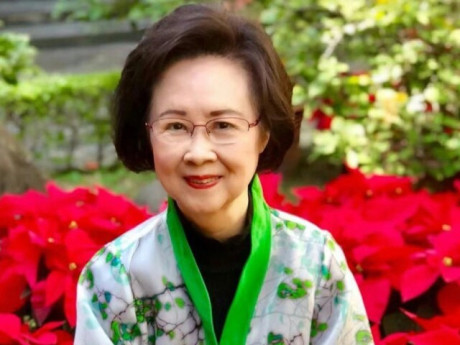 Mối hận thù suốt 50 năm không thể hóa giải giữa Quỳnh Dao và 3 con chồng