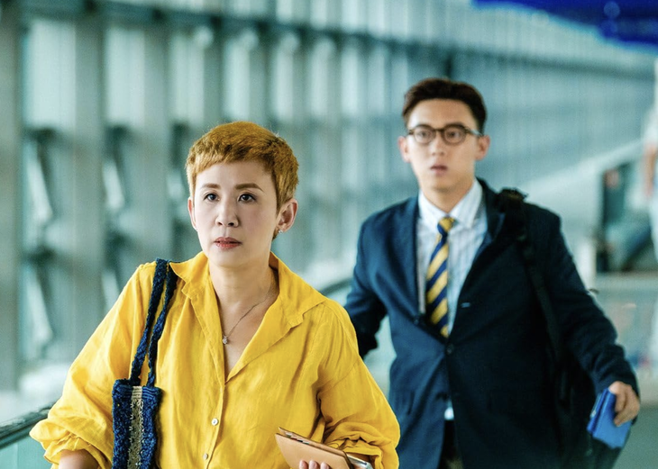 Yêu Vì Tiền, Điên Vì Tình kể về chuyện tình chị em do Hồng Kông sản xuất.