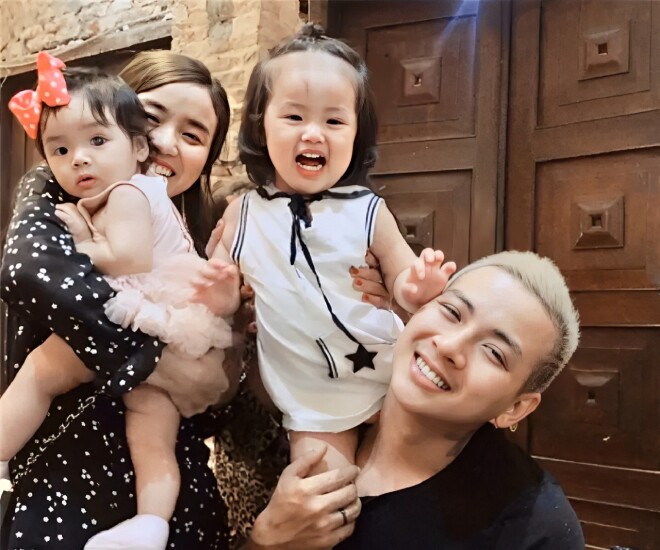 Hoài Lâm và Cindy Lư có với nhau 2 con gái trước khi ly hôn.