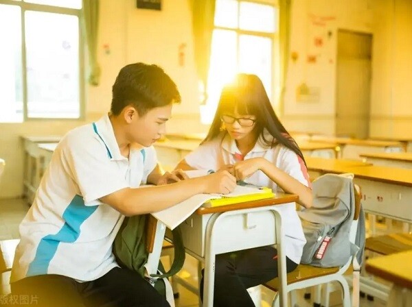 Con gái nói amp;#34;Bố ơi, tối nay con muốn ngủ ở nhà bạn traiamp;#34; câu trả lời của người bố rất đáng học hỏi - 6