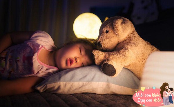 Từ 9 giờ tối đến 11 giờ tối là thời kỳ cao điểm giải phóng hormone tăng trưởng.