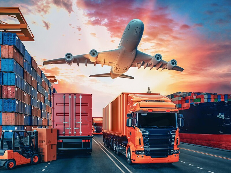 Lĩnh vực Logistics: Theo dự báo của Viện Nghiên cứu và phát triển Logistics Việt Nam, đến năm 2030, Việt Nam cần thêm 2,2 triệu lao động trong ngành Logistics, tạo ra một lượng lớn cơ hội việc làm trong ngành logistics.
