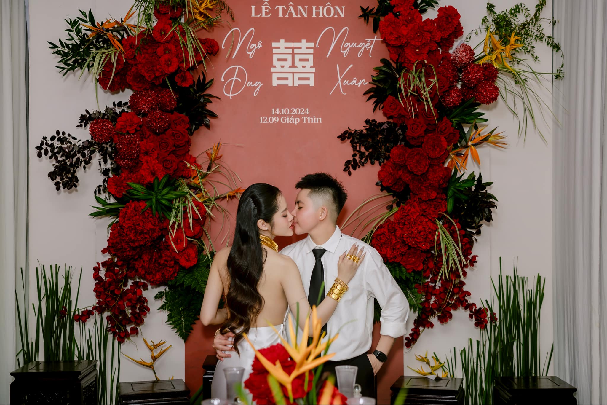 Đám cưới amp;#34;khủngamp;#34; ở Cần Thơ: Cô dâu đeo 13 cây vàng, nhận 3 sổ đỏ, bất ngờ với danh tính thật của chú rể - 5