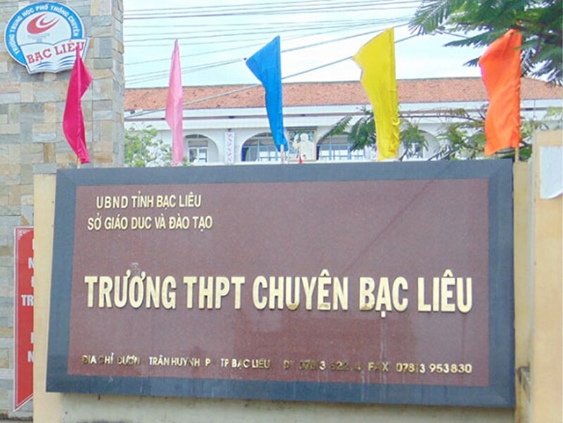 Trường THPT Chuyên Bạc Liêu là lá cờ đầu về thành tích học tập trong ngành giáo dục của tỉnh.
