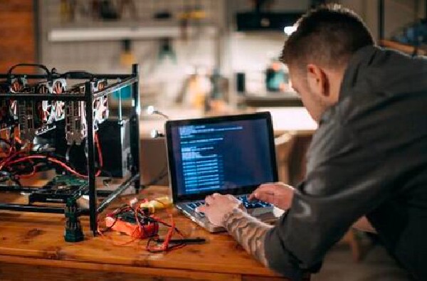 5 ngành học có nhu cầu nhân lực nhiều nhất ở Việt Nam, ra trường được amp;#34;săn đónamp;#34;, lương tới 50 triệu/tháng - 5