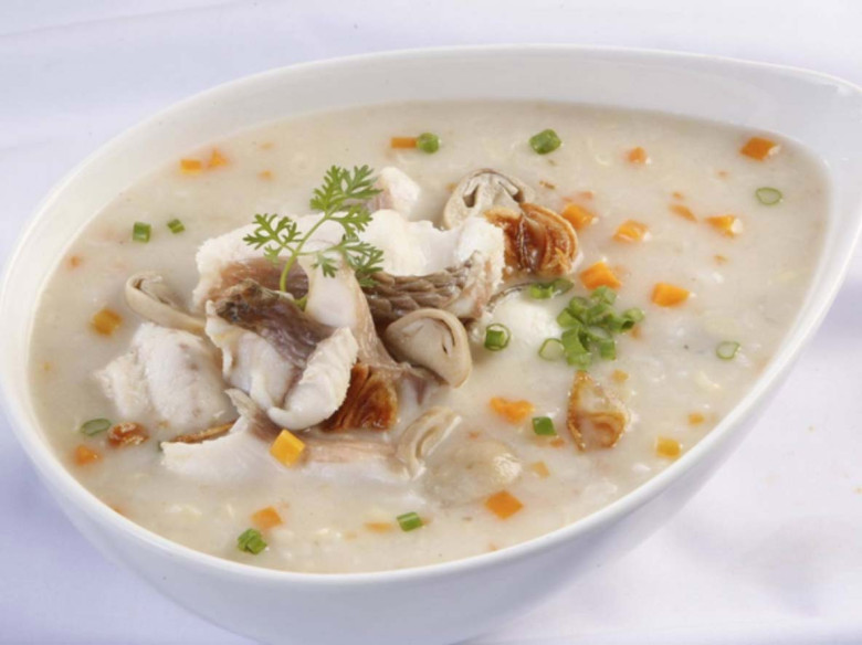 Nhiều du khách ấn tượng với món cháo cá cu