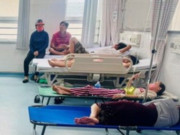 Sức khỏe - Một nạn nhân trong vụ hơn 300 người ngộ độc bánh mì ở Vũng Tàu đã tử vong