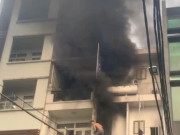 Tin tức - Cháy nhà 4 tầng ở TP HCM, hai người chết