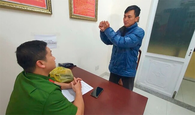Theo điều tra ban đầu, Nhật và anh Y.T.N (35 tuổi, ngụ cùng xã) từng ăn nhậu với nhau nhiều lần.