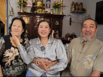 Mẹ ruột giận cha quyết không cho con đi tìm, 45 năm sau, mẹ hai dang rộng vòng tay đón con trở về