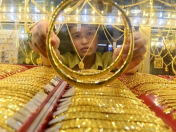 Giá vàng hôm nay ngày 6/12 giảm mạnh giá vàng nhẫn và miếng