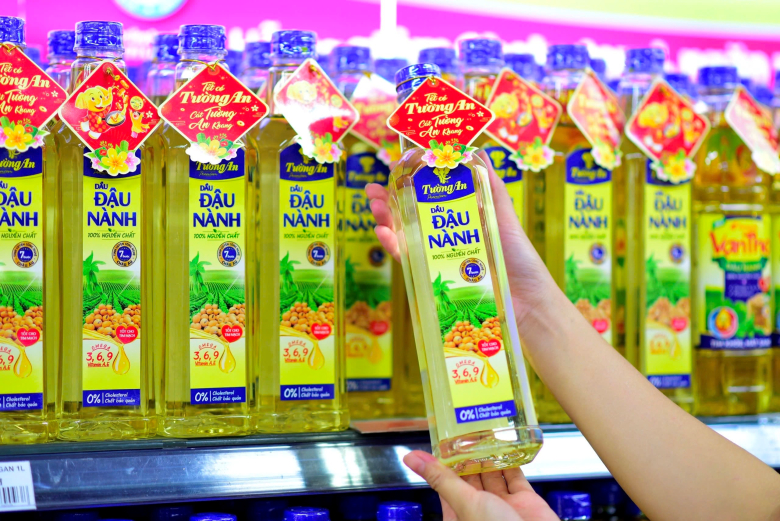 Trong bối cảnh xu hướng tiêu dùng thông minh lên ngôi kể từ sau đại dịch, dầu ăn, nước mắm, bơ, cũng như các mặt hàng thiết yếu trở thành lựa chọn quà tặng hàng đầu