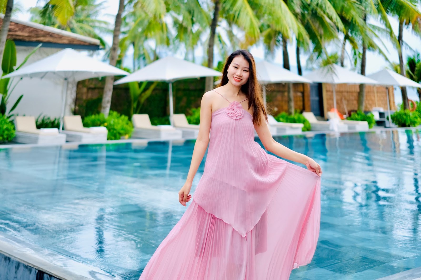 Yoga chính là món quà tuyệt vời nhất để có sức khoẻ và vóc dáng hoàn hảo.