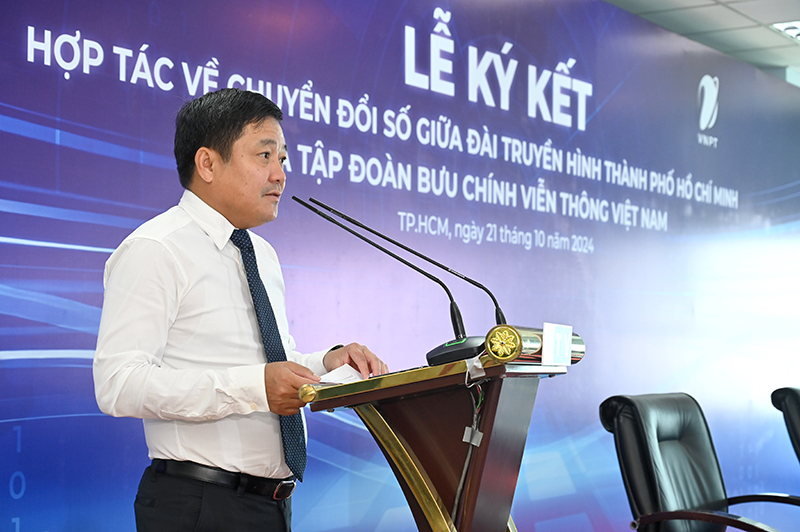 Tổng Giám Đốc Tập đoàn VNPT – Ông Huỳnh Quang Liêm phát biểu tại lễ ký kết