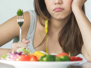 Sức khỏe - Lo lắng về cân nặng, lượng calo trong thức ăn là dấu hiệu của một căn bệnh hay thường gặp, nhất là ở phụ nữ