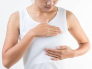 Sức khỏe - Bé gái 13 tuổi được chẩn đoán ung thư sau nửa năm tức ngực, bác sĩ khuyên cha mẹ không nên bỏ qua triệu chứng này