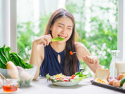 Ăn sáng cũng ba bảy đường, thế nào mới tốt? Giữa sinh tố và nước ép, món nước món khô, bạn chọn loại nào?