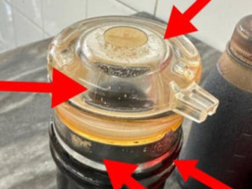 Đi ăn ngoài, nếu thấy hiện tượng này trong chai nước tương thì đừng sử dụng, chuyên gia cảnh báo toàn là vi khuẩn