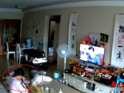 Yêu con - Thuê bảo mẫu cao cấp 20 triệu/tháng, được 1 tuần con gái đột nhiên nhập viện nhưng xem camera tôi cảm động