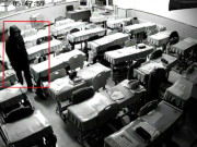 Yêu con - Camera ghi lại cảnh cậu học sinh đến lớp lúc 5 giờ sáng, diễn biến hành động của đứa trẻ khiến ai xem cũng ngỡ ngàng