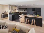 Nhà đẹp - Thiết kế bếp mở đang dần bị nhiều gia đình cho vào “danh sách đen”, 5 nhược điểm này chính là lý do