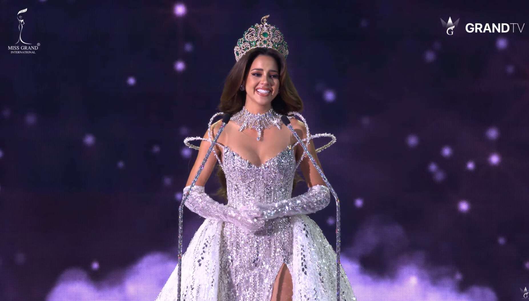 Trực tiếp Miss Grand International 2024: Top 5 thí sinh lộ diện - 10