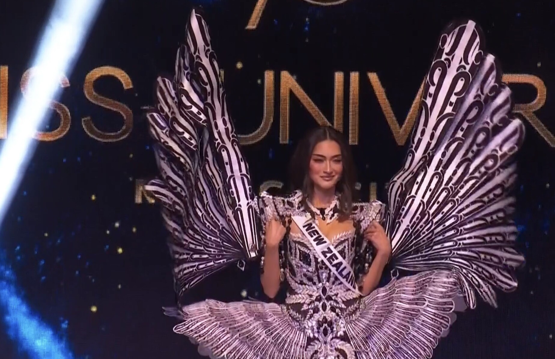 Bán kết Miss Universe 2024: Kỳ Duyên kết thúc 3 phần thi quan trọng, chiến thắng giải thưởng Best National Pageant - 17