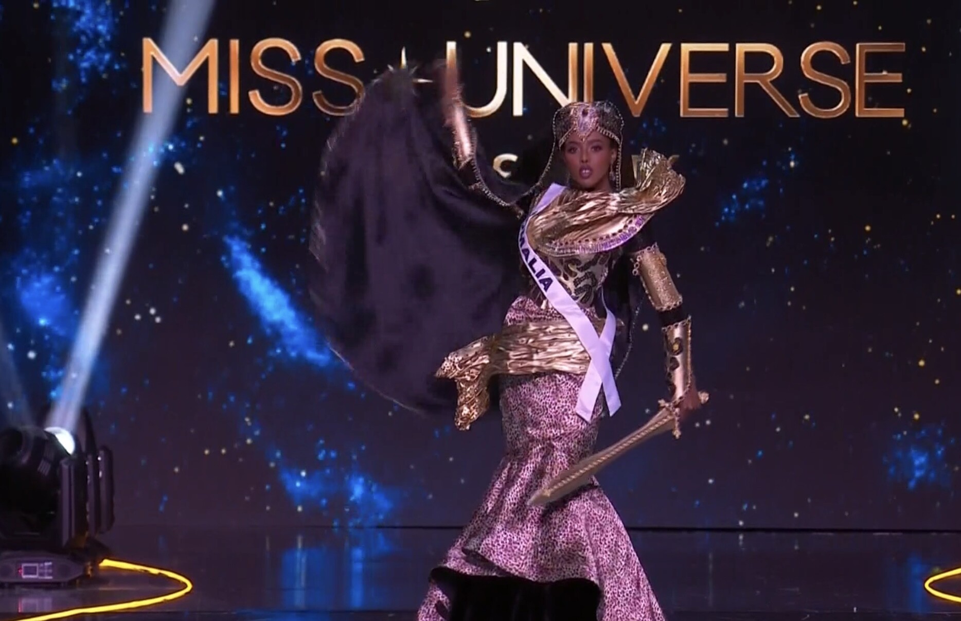 Bán kết Miss Universe 2024: Kỳ Duyên kết thúc 3 phần thi quan trọng, chiến thắng giải thưởng Best National Pageant - 15