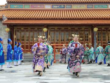 Lễ thiết triều thời Nguyễn trước điện Thái Hòa