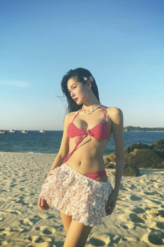 Gái xinh Đỗ Yên Đan khoe vóc dáng nuột nà ở biển Phú Yên - 7