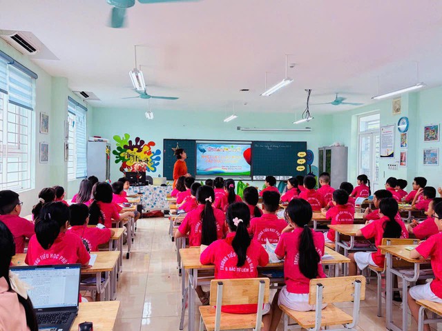 Từ năm học 2025-2026, học sinh Hà Nội sẽ được miễn học phí theo quy định tại Nghị định số 238/2025/NĐ-CP. Ảnh minh họa: THPD