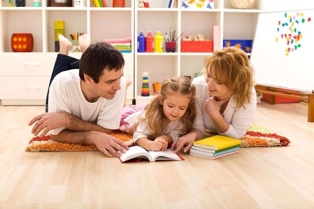 Cha mẹ dành đủ sự quan tâm và đồng hành trong giai đoạn này, trẻ sẽ hình thành mối quan hệ gắn bó ổn định, dễ dàng phát triển tính cách tự tin, độc lập trong tương lai. Ảnh minh hoạ
